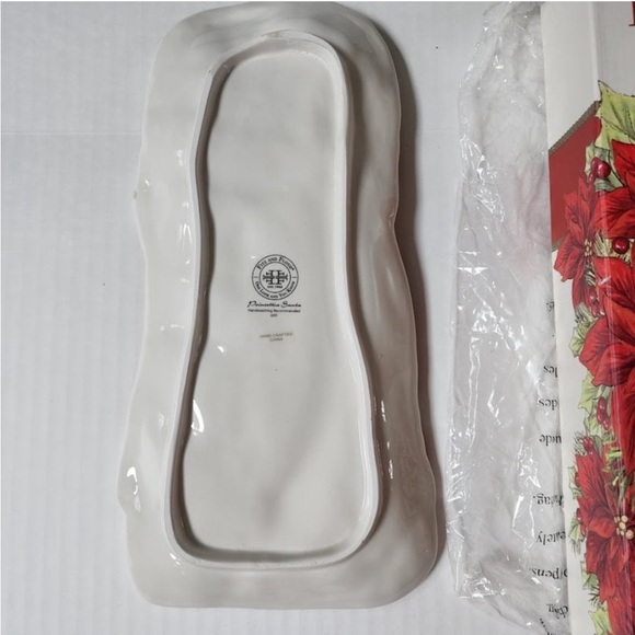 NWT Fitz and Floyd Poinsettia Santa hand painted elongated tray - Picture 4 of 5